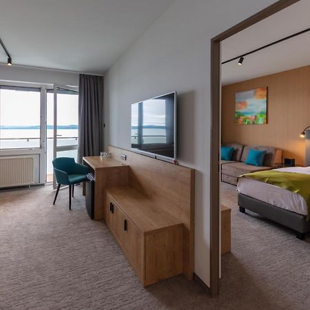 Hotel Otp Balatonszárszó المظهر الخارجي الصورة