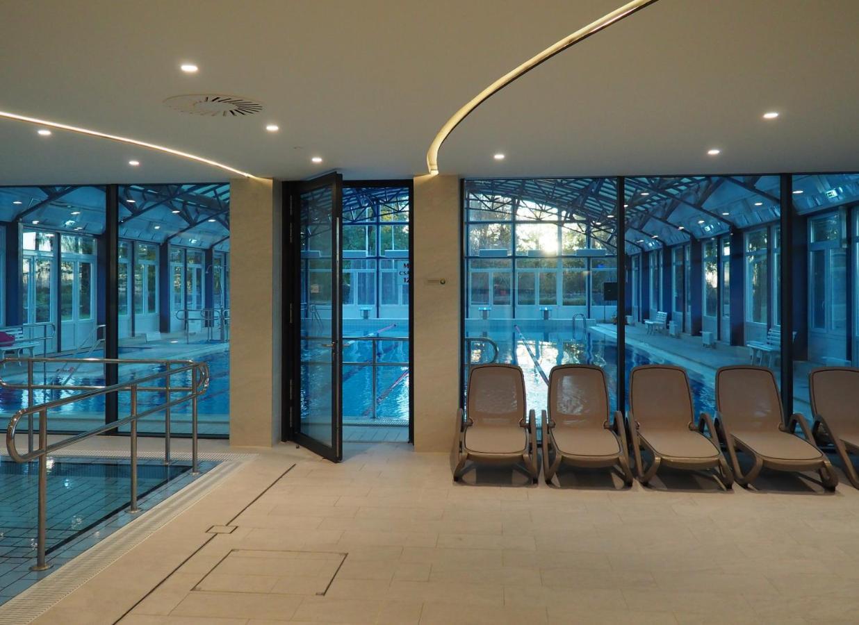 Hotel Otp Balatonszárszó المظهر الخارجي الصورة