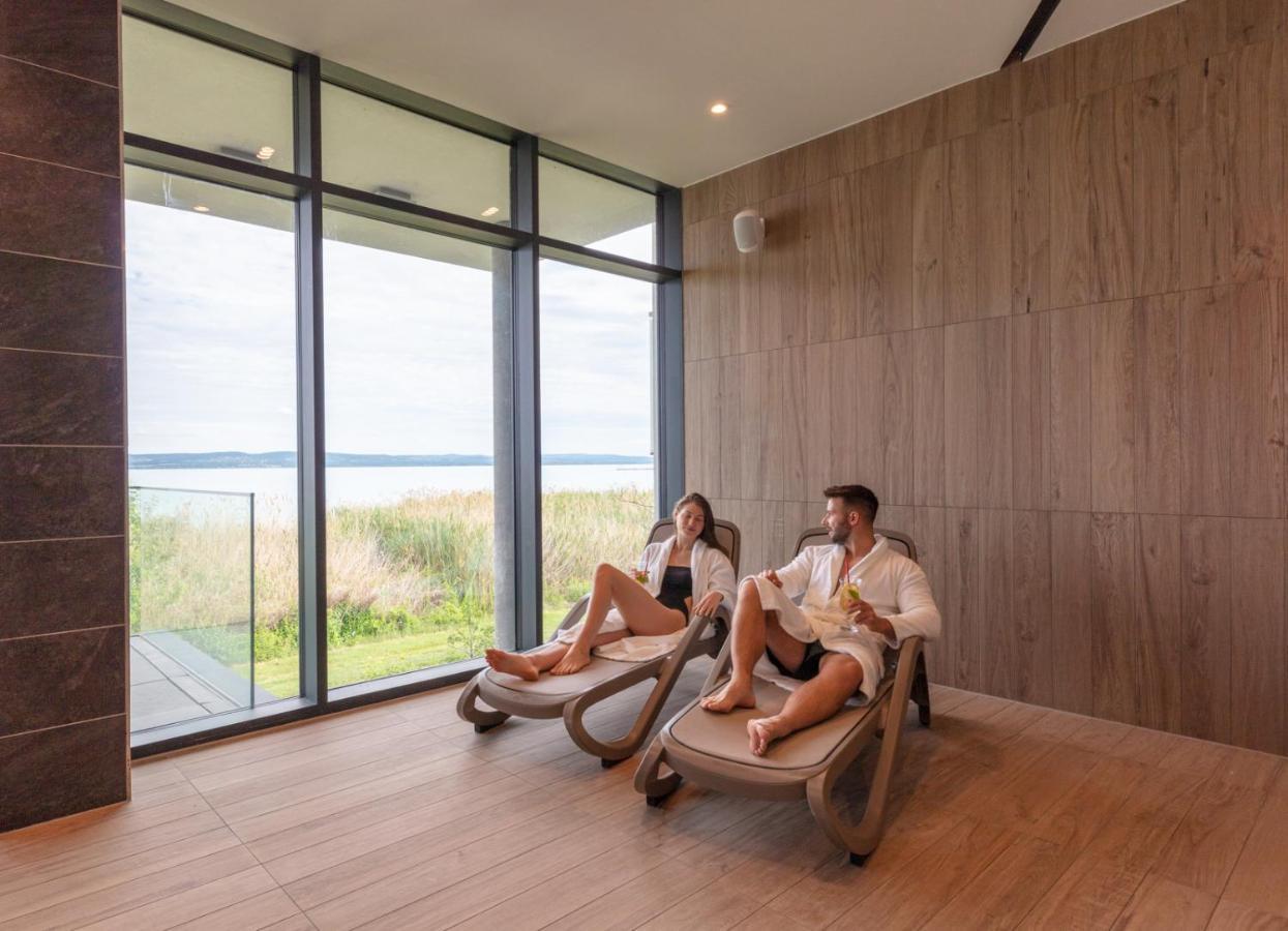 Hotel Otp Balatonszárszó المظهر الخارجي الصورة