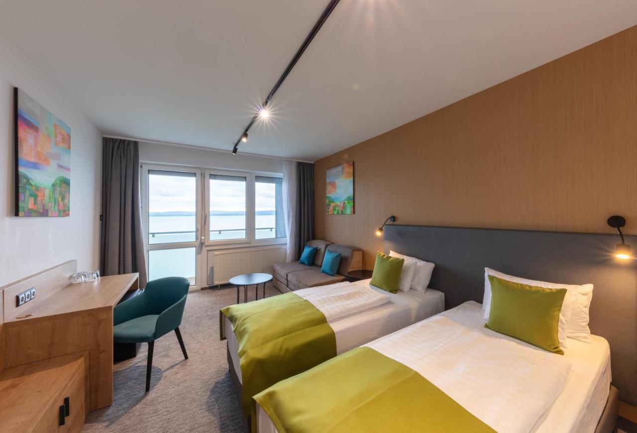 Hotel Otp Balatonszárszó المظهر الخارجي الصورة