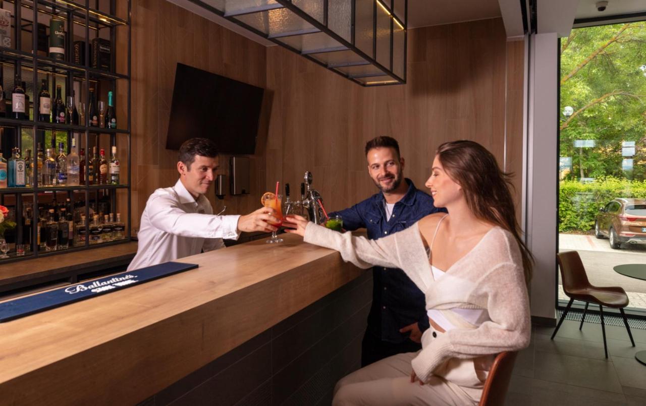 Hotel Otp Balatonszárszó المظهر الخارجي الصورة